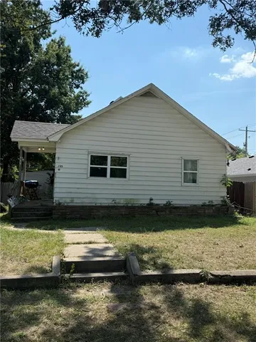 $119,000 | 725 West 3rd Street, Pittsburg, KS 66762
