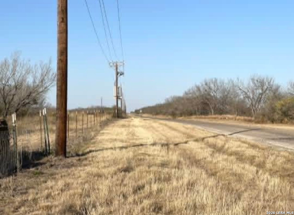 3968 Bluntzer Road Jourdanton, TX 78026 - Photo 5 of 39