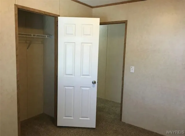 $79,900 | 109 B Elmhurst Drive, Lockport, NY 14094