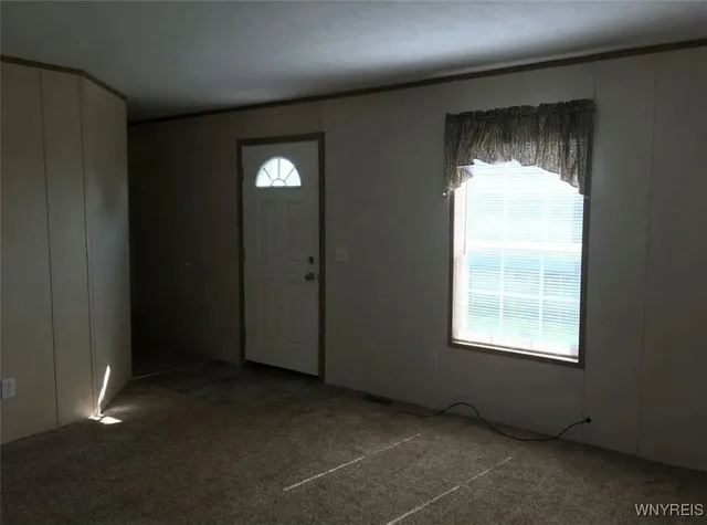 $79,900 | 109 B Elmhurst Drive, Lockport, NY 14094