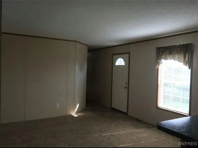 $79,900 | 109 B Elmhurst Drive, Lockport, NY 14094