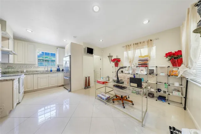 $2,400,000 | 19504 Southwest 135th Court, Miami, FL 33177