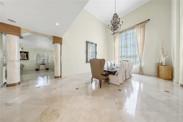 $2,400,000 | 19504 Southwest 135th Court, Miami, FL 33177
