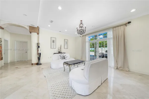 $2,400,000 | 19504 Southwest 135th Court, Miami, FL 33177
