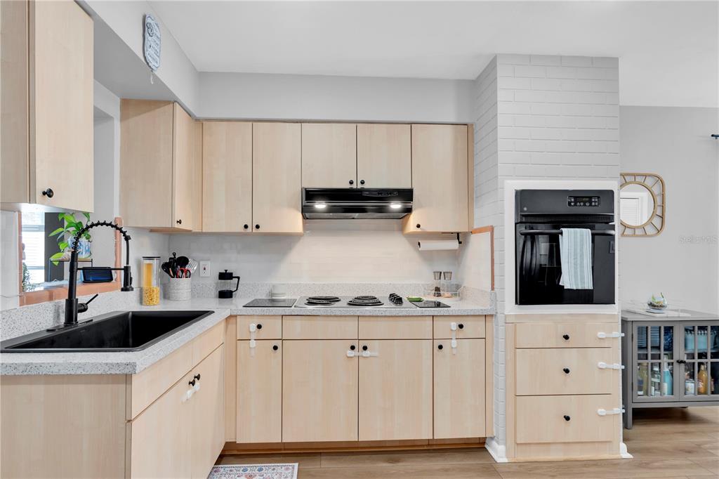 3307 West Braddock Street Tampa, FL 33607 - Photo 11 of 31