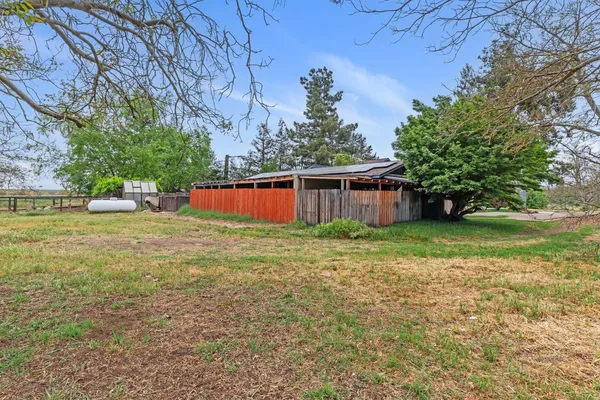 $950,000 | 4607 Archerdale Road, Linden, CA 95236