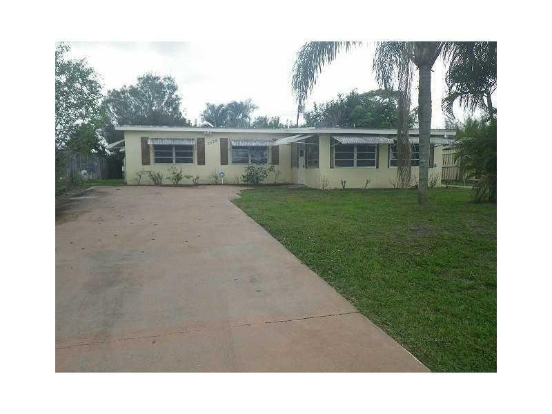 5578 South Rue Road West Palm Beach, FL 33415 - Photo 1 of 10 Exterior Front.