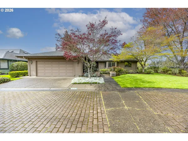 $725,000 | 982 Shaughnessy Lane, Eugene, OR 97401