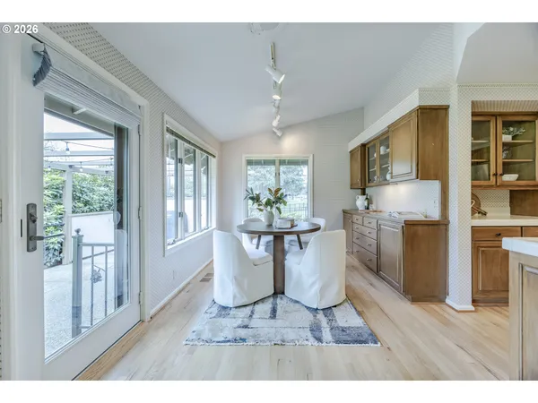 $725,000 | 982 Shaughnessy Lane, Eugene, OR 97401