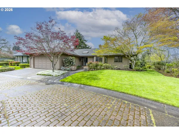 $725,000 | 982 Shaughnessy Lane, Eugene, OR 97401
