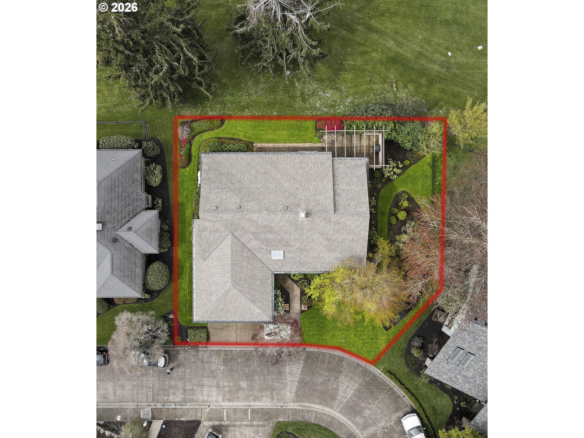 982 Shaughnessy Lane Eugene, OR 97401 - Photo 44 of 48 an aerial view of a house with a yard