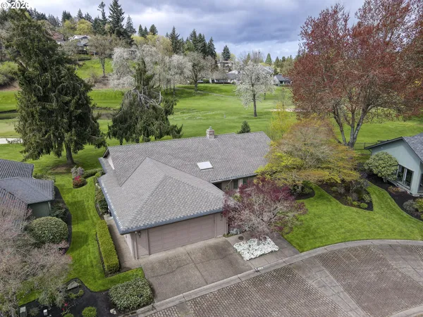 $725,000 | 982 Shaughnessy Lane, Eugene, OR 97401