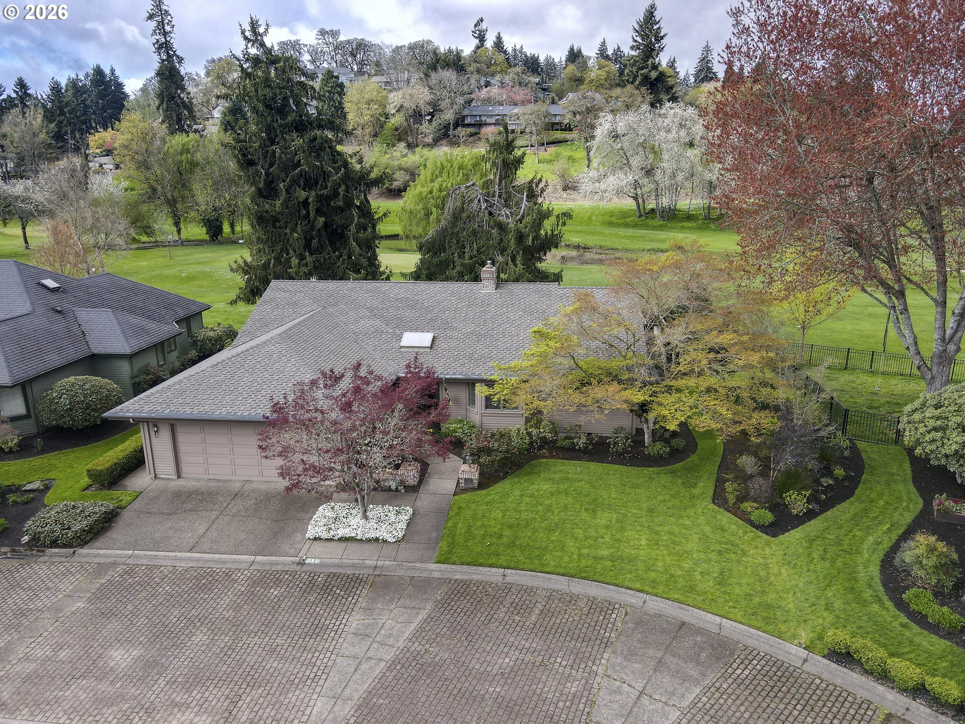 982 Shaughnessy Lane Eugene, OR 97401 - Photo 46 of 48 an aerial view of a house
