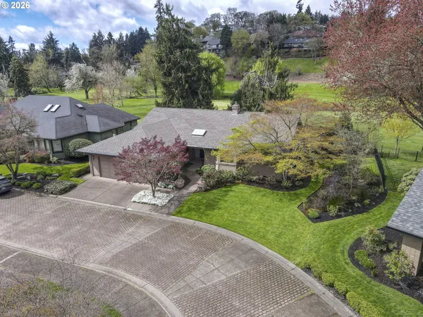 $725,000 | 982 Shaughnessy Lane, Eugene, OR 97401