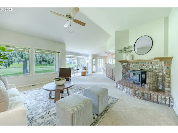 $725,000 | 982 Shaughnessy Lane, Eugene, OR 97401