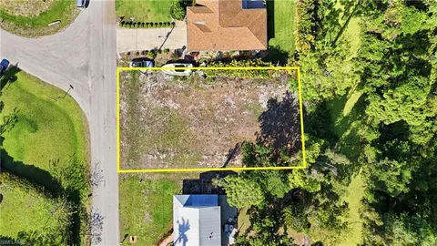 $140,000 | 8325 Cypress Drive South, Fort Myers, FL 33967