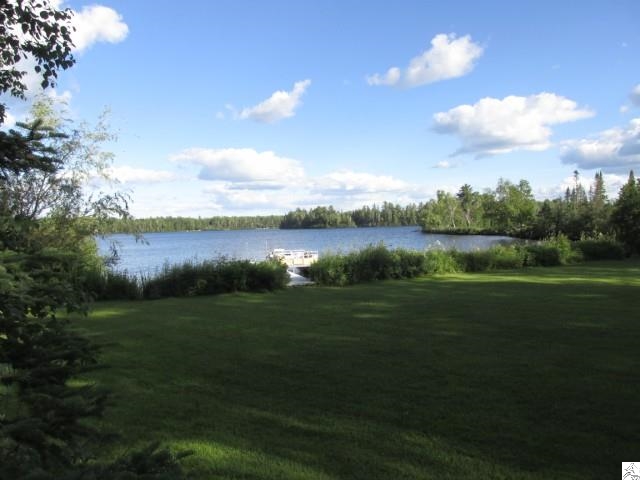 9342 West Branch Road Duluth, MN 55803 - Photo 13 of 17 Lakeshore & badmitten/volleyball court area