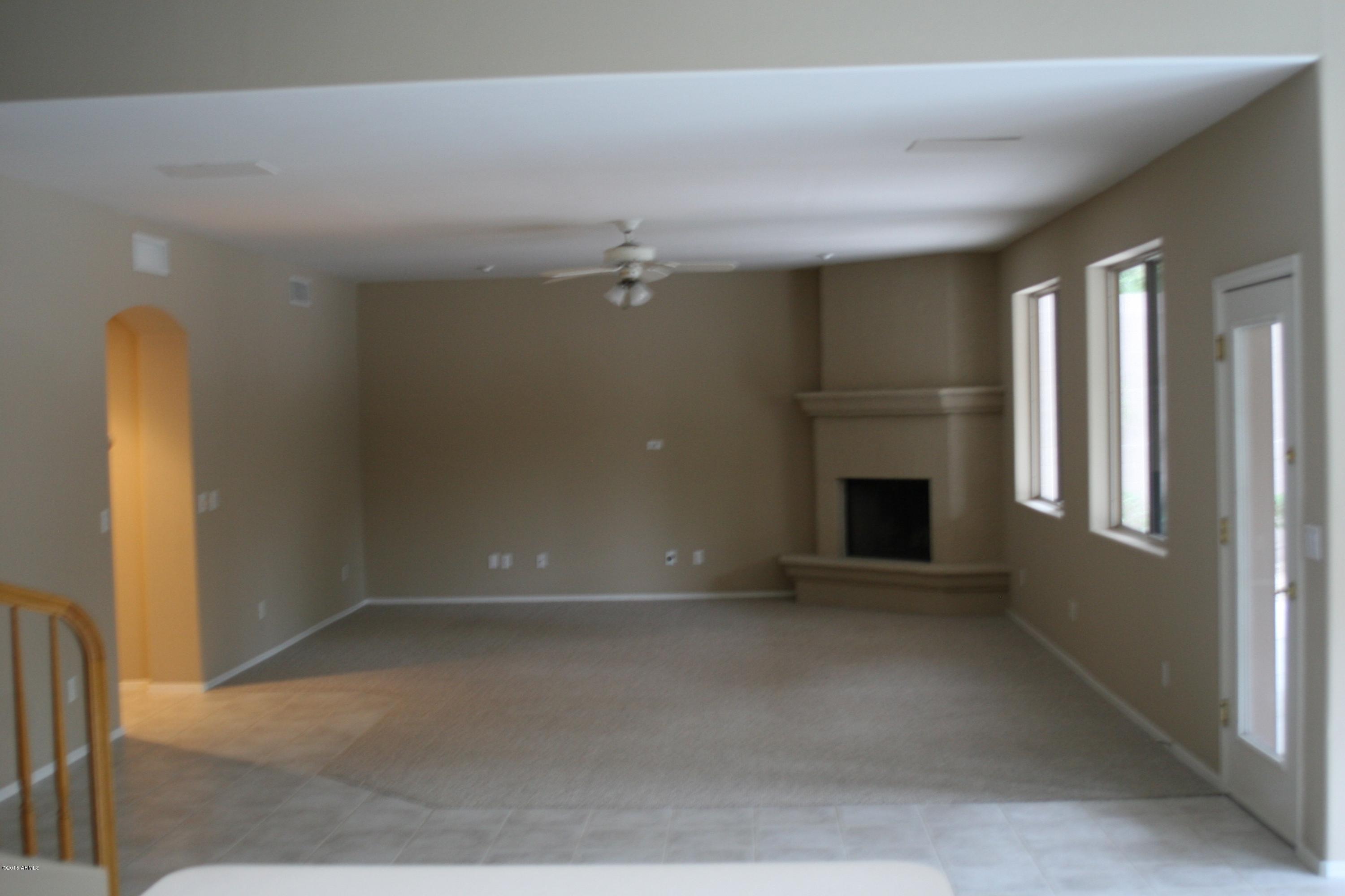 1932 East Marilyn Road Phoenix, AZ 85022 - Photo 17 of 34 Great Room off Kitchen 1