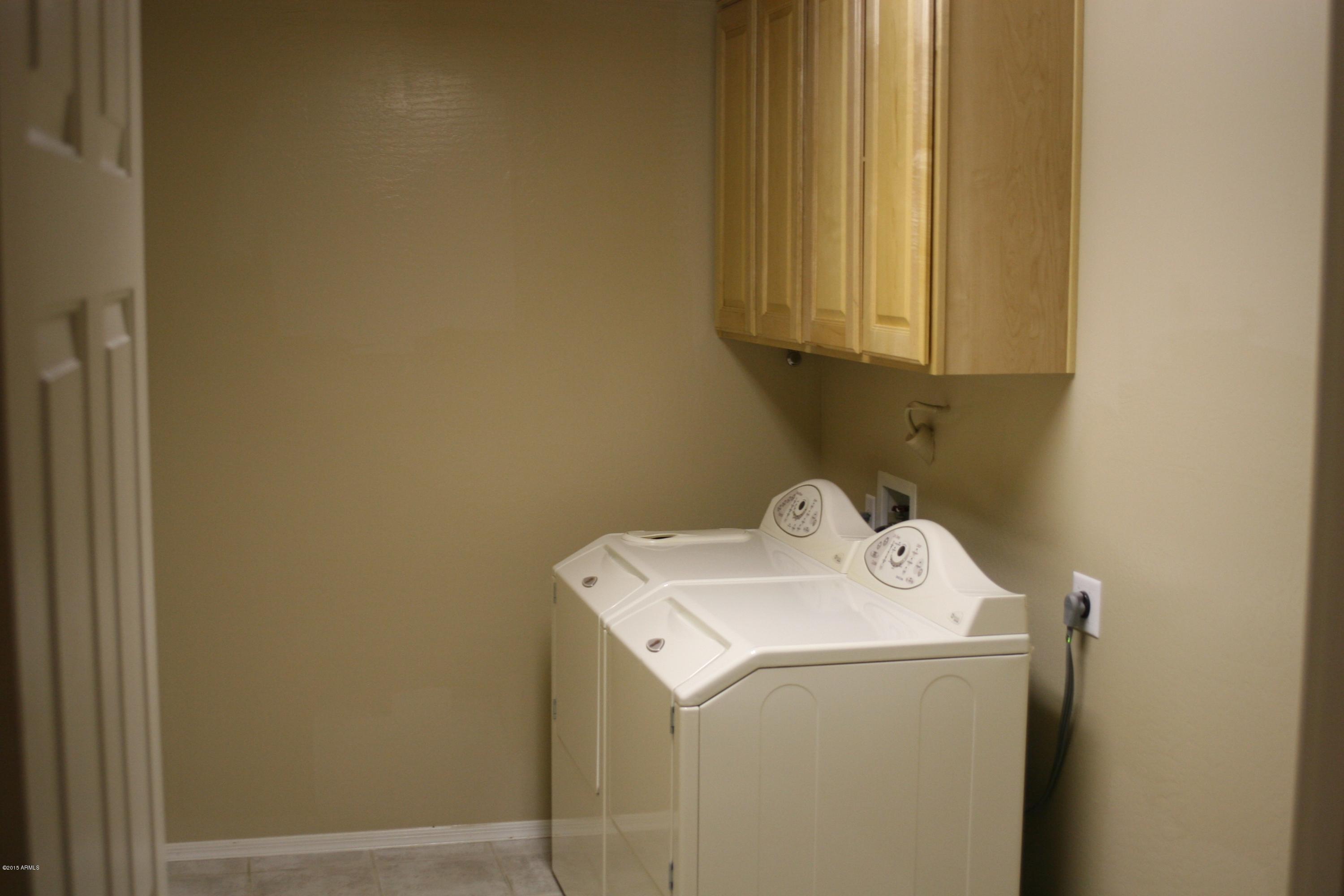 1932 East Marilyn Road Phoenix, AZ 85022 - Photo 19 of 34 Laundry Room 1
