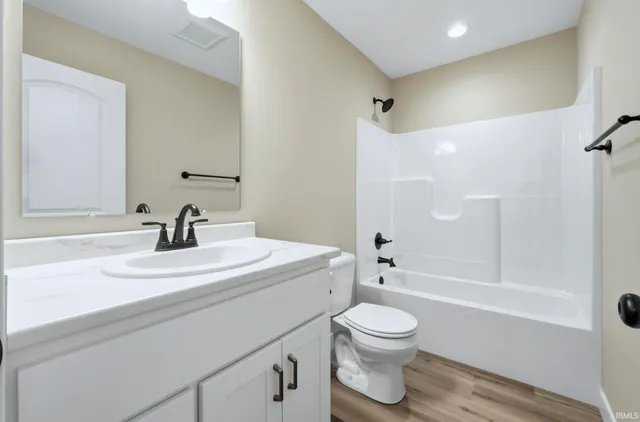 $414,900 | 1010 Arthur Heights Drive, Fort Wayne, IN 46818