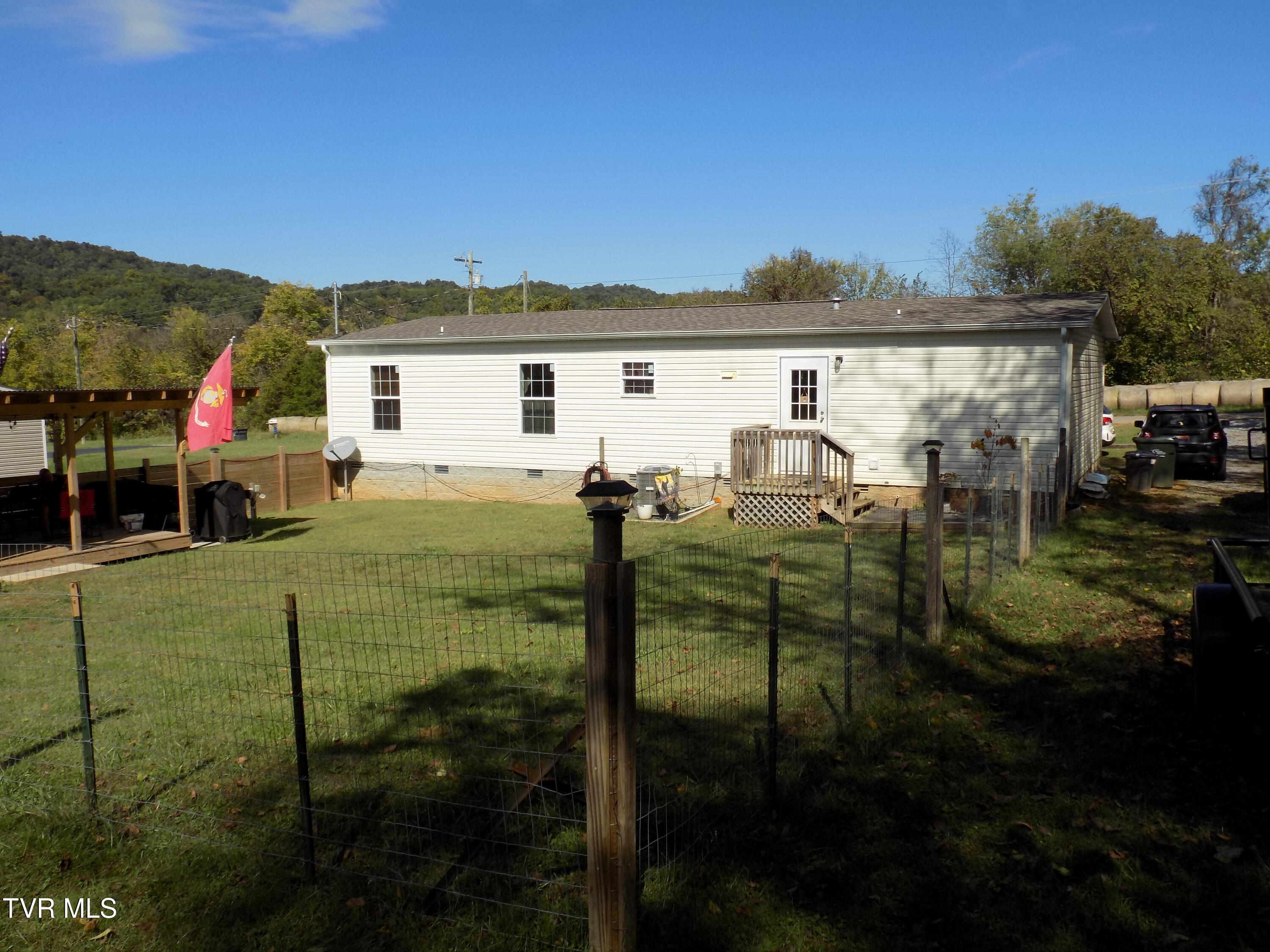 130 Ninny Ridge Road Whitesburg, TN 37891 - Photo 8 of 31 DSCN1528