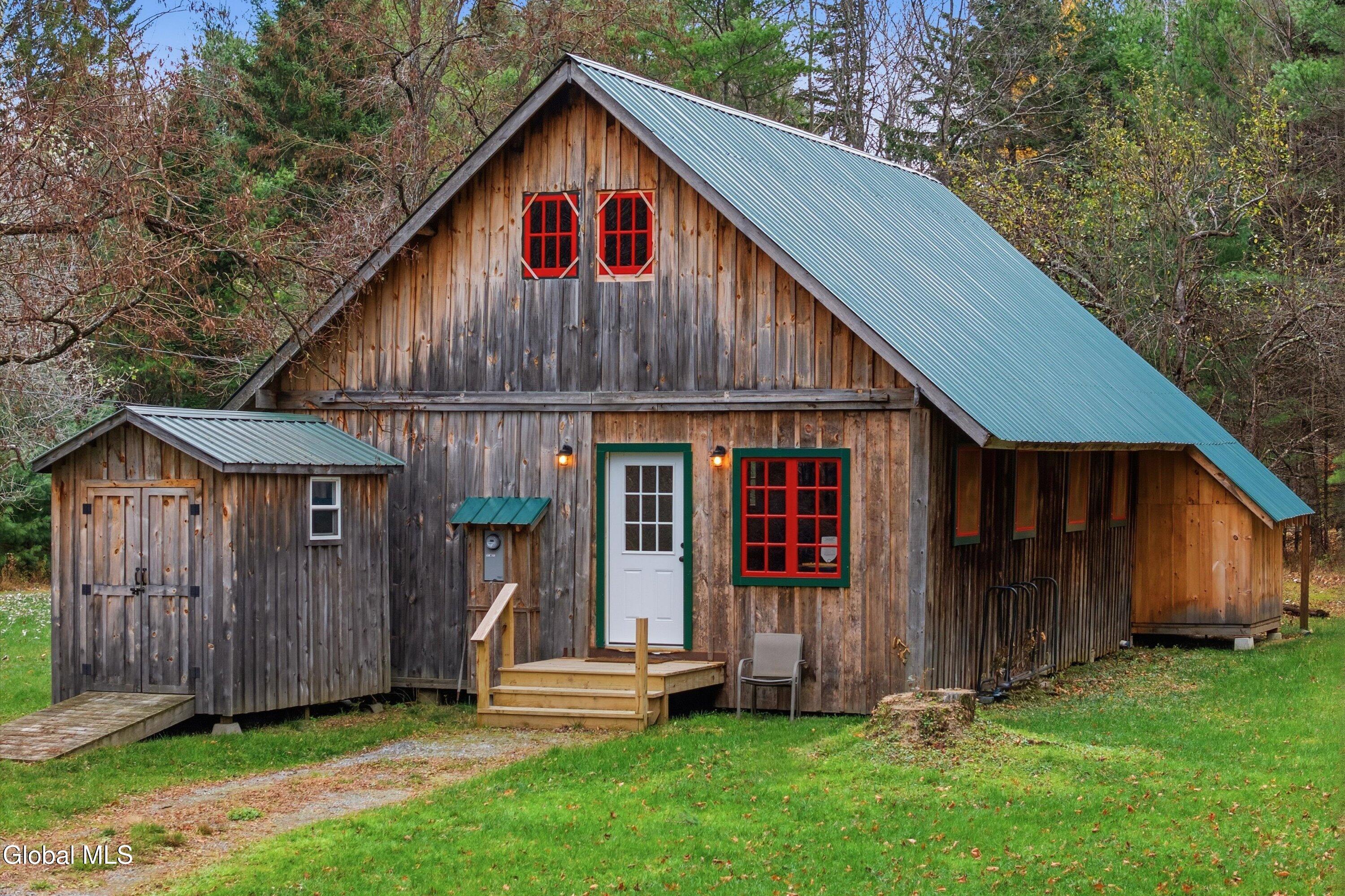330 Byrnes Road Chester, NY 12853 - Photo 25 of 32 Post & Beam