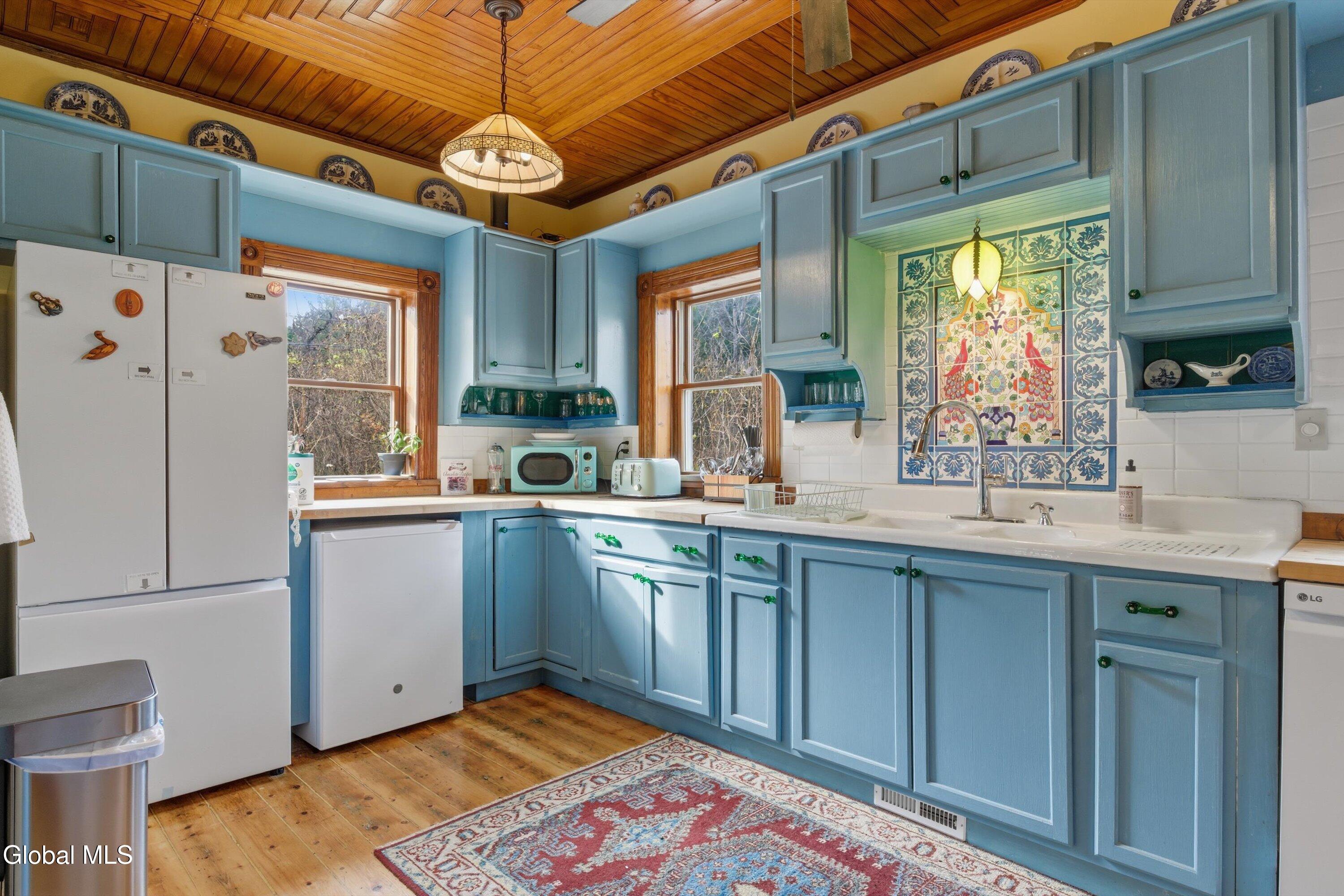 330 Byrnes Road Chester, NY 12853 - Photo 7 of 32 Kitchen