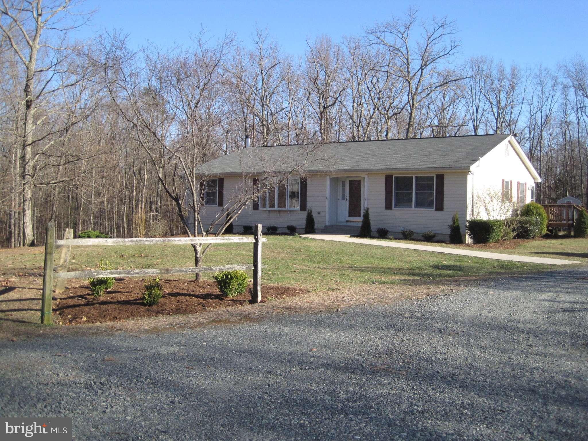 12649 Tower Hill Road Midland, VA 22728 - Photo 5 of 24 Exterior (Front)