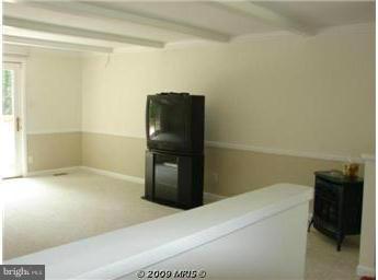 12649 Tower Hill Road Midland, VA 22728 - Photo 10 of 24 Family Room