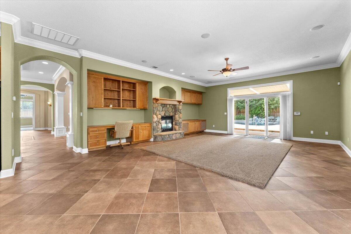 4556 Yellowstone Drive Redding, CA 96002 - Photo 13 of 44 15-4556 Yellowstone Dr - I-10