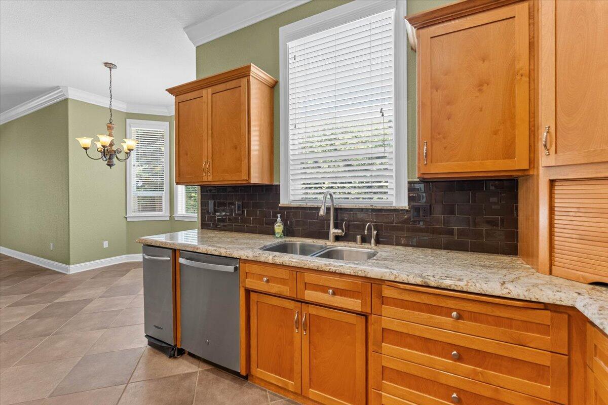 4556 Yellowstone Drive Redding, CA 96002 - Photo 18 of 44 23-4556 Yellowstone Dr - I-18