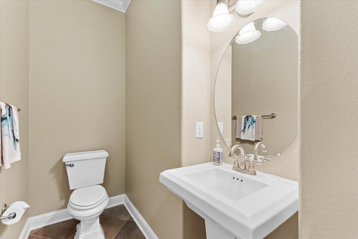 4556 Yellowstone Drive Redding, CA 96002 - Photo 19 of 44 26-4556 Yellowstone Dr - I-21