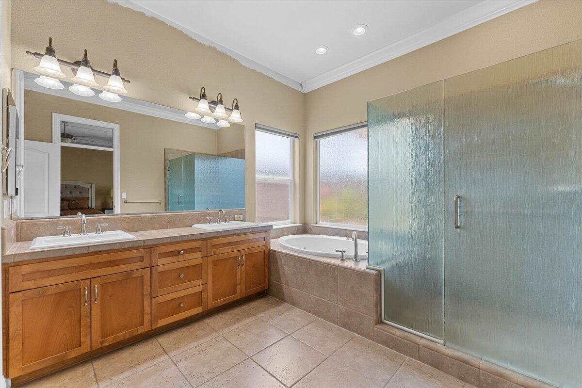 4556 Yellowstone Drive Redding, CA 96002 - Photo 23 of 44 33-4556 Yellowstone Dr - I-27