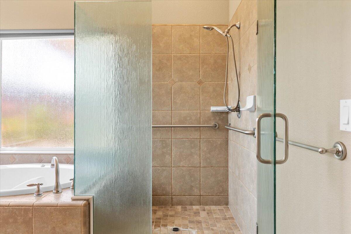 4556 Yellowstone Drive Redding, CA 96002 - Photo 25 of 44 35-4556 Yellowstone Dr - I-29