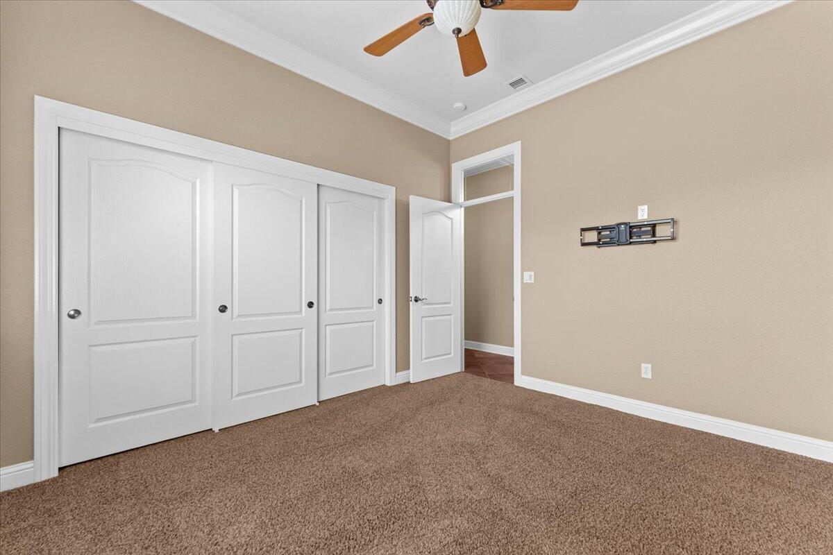 4556 Yellowstone Drive Redding, CA 96002 - Photo 29 of 44 40-4556 Yellowstone Dr - I-37