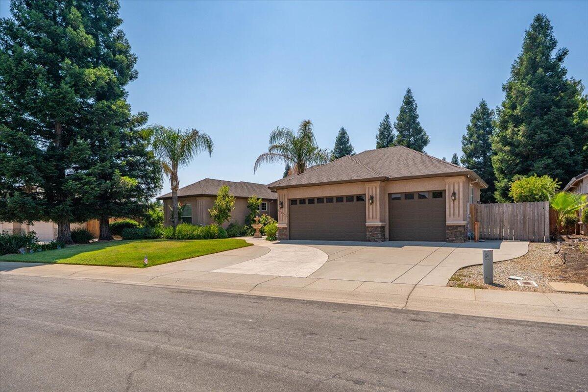 4556 Yellowstone Drive Redding, CA 96002 - Photo 3 of 44 70-4556 Yellowstone Dr - E-28