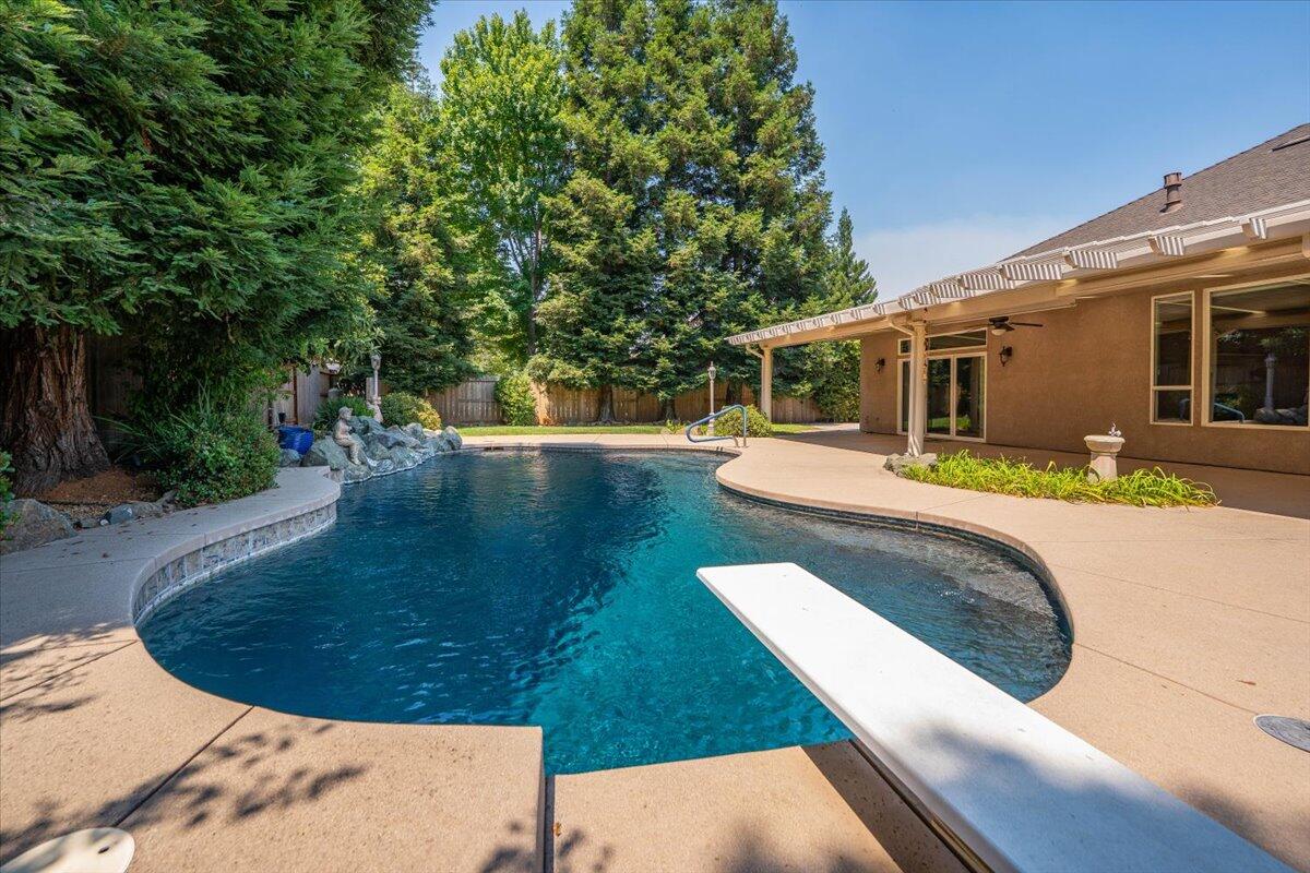 4556 Yellowstone Drive Redding, CA 96002 - Photo 39 of 44 55-4556 Yellowstone Dr - E-11