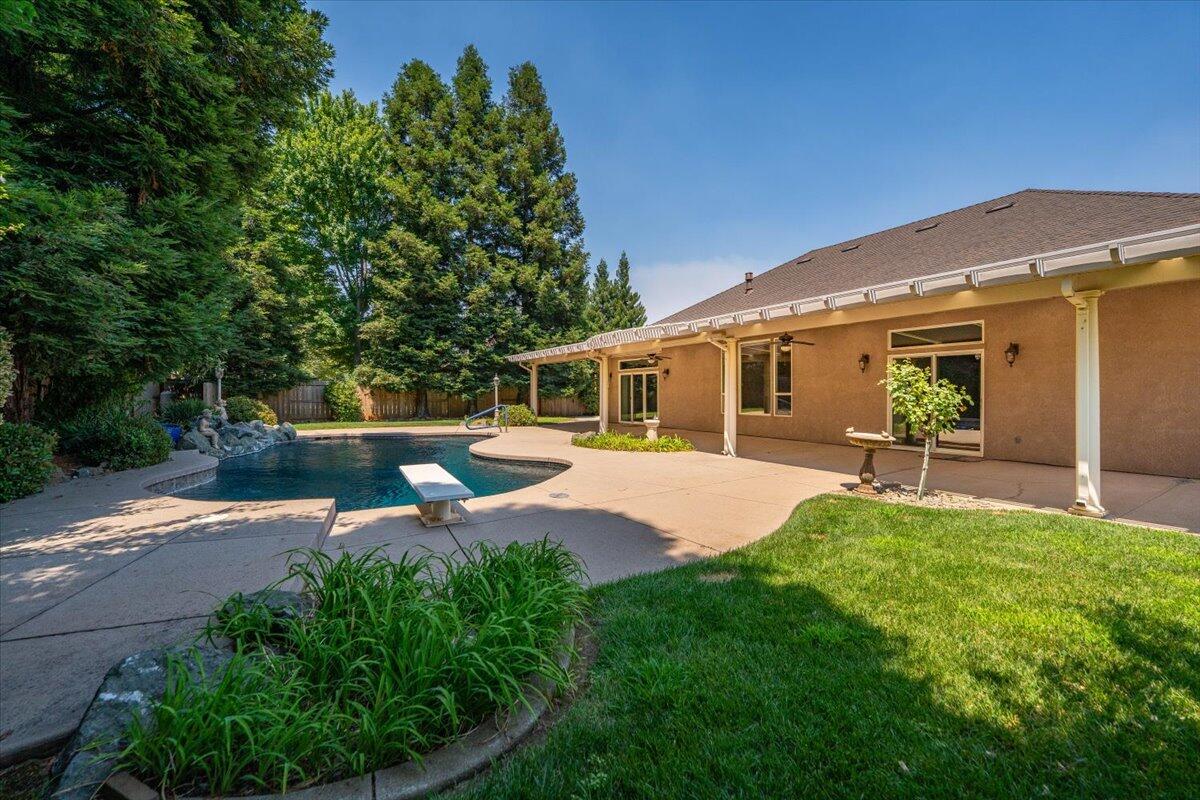 4556 Yellowstone Drive Redding, CA 96002 - Photo 41 of 44 60-4556 Yellowstone Dr - E-16