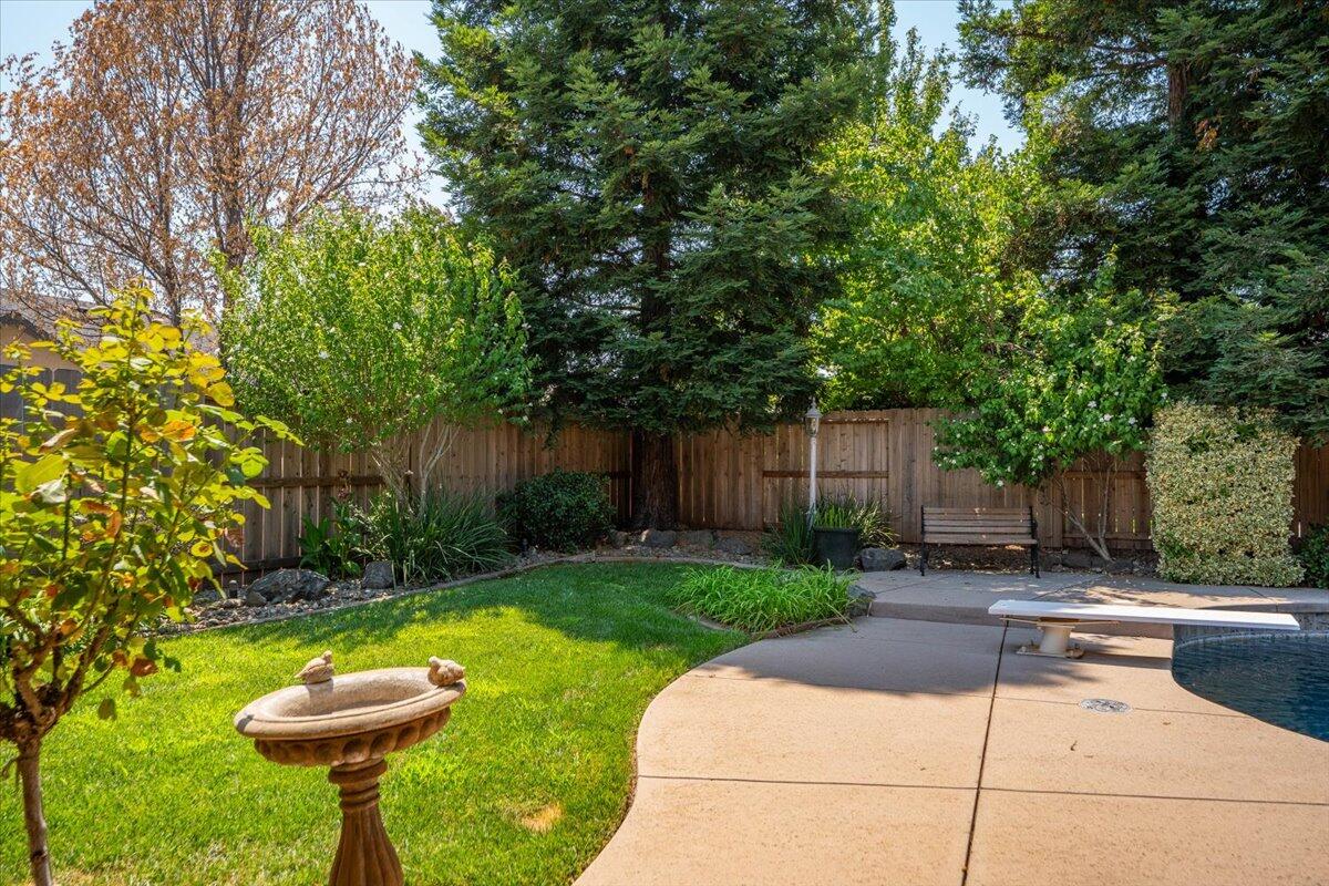 4556 Yellowstone Drive Redding, CA 96002 - Photo 42 of 44 62-4556 Yellowstone Dr - E-18