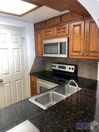$1,150 | 2045 North 3rd Street, Unit 203, Baton Rouge, LA 70802