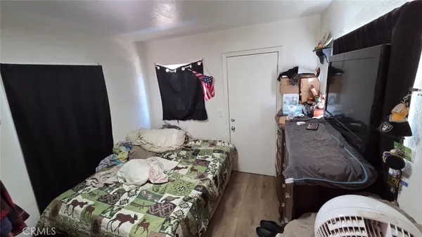 $299,999 | 410 Niles Street, Bakersfield, CA 93305