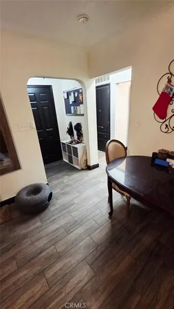 $299,999 | 410 Niles Street, Bakersfield, CA 93305