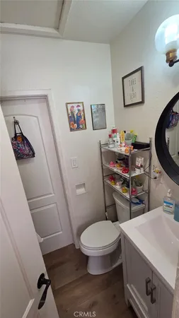 $299,999 | 410 Niles Street, Bakersfield, CA 93305