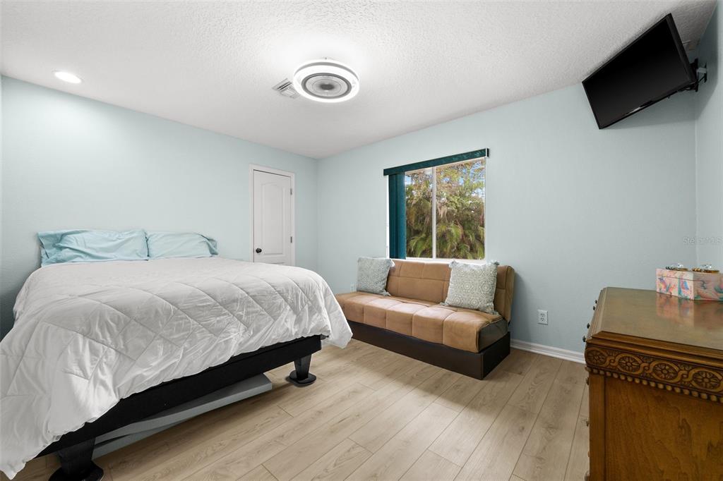 840 Van Gogh Road Englewood, FL 34223 - Photo 24 of 39