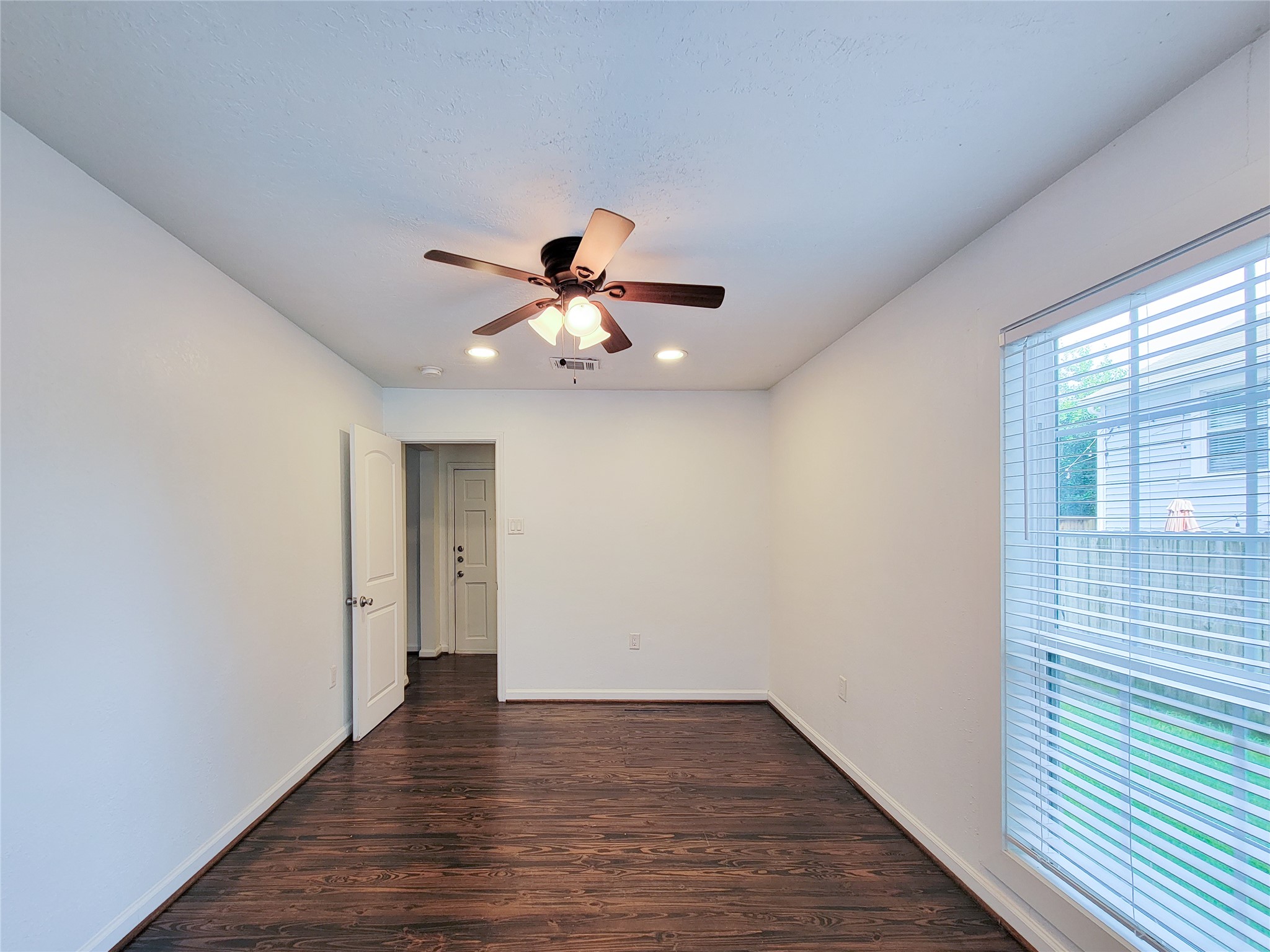728 East 13th Street Houston, TX 77008 - Photo 19 of 26