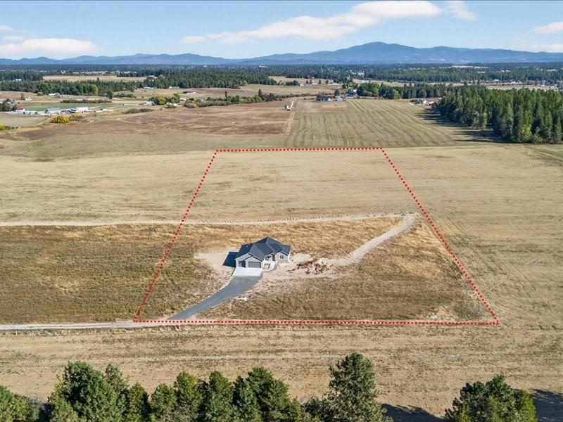 8553 West Dahl Road Deer Park, WA 99006 - Photo 3 of 33 Gallery Image 3