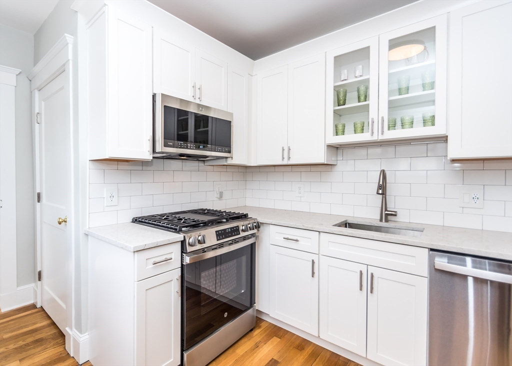 20 Mayall Road Waltham, MA 02453 - Photo 5 of 30 Gallery Image 5