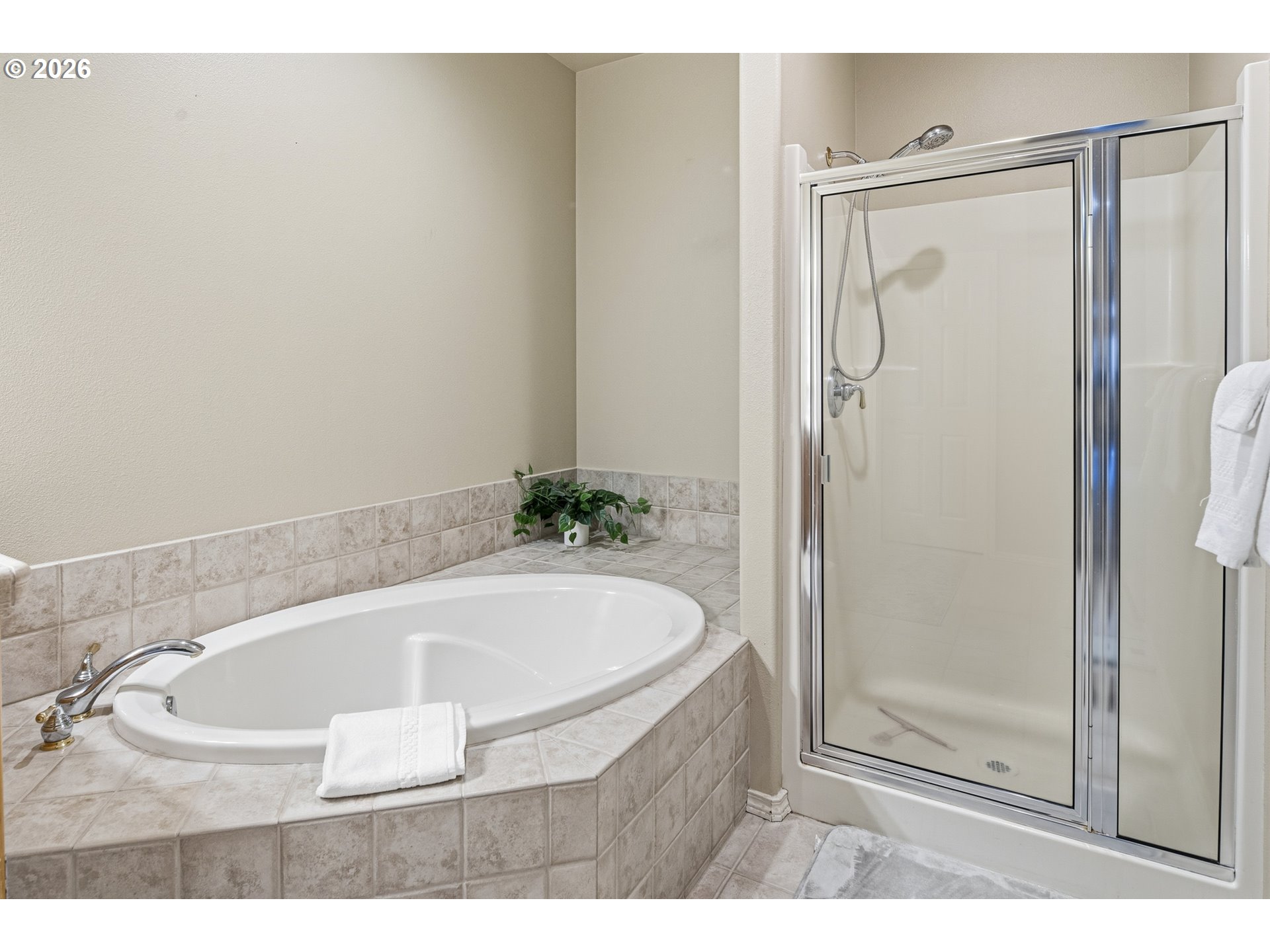 8433 Forest Ridge Loop Redmond, OR 97756 - Photo 29 of 46 Bathroom, Attached