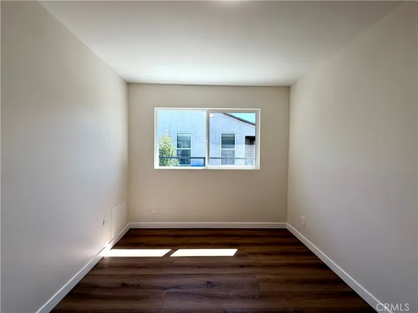 $6,000 | 3548 Corinth Avenue, Los Angeles, CA 90066