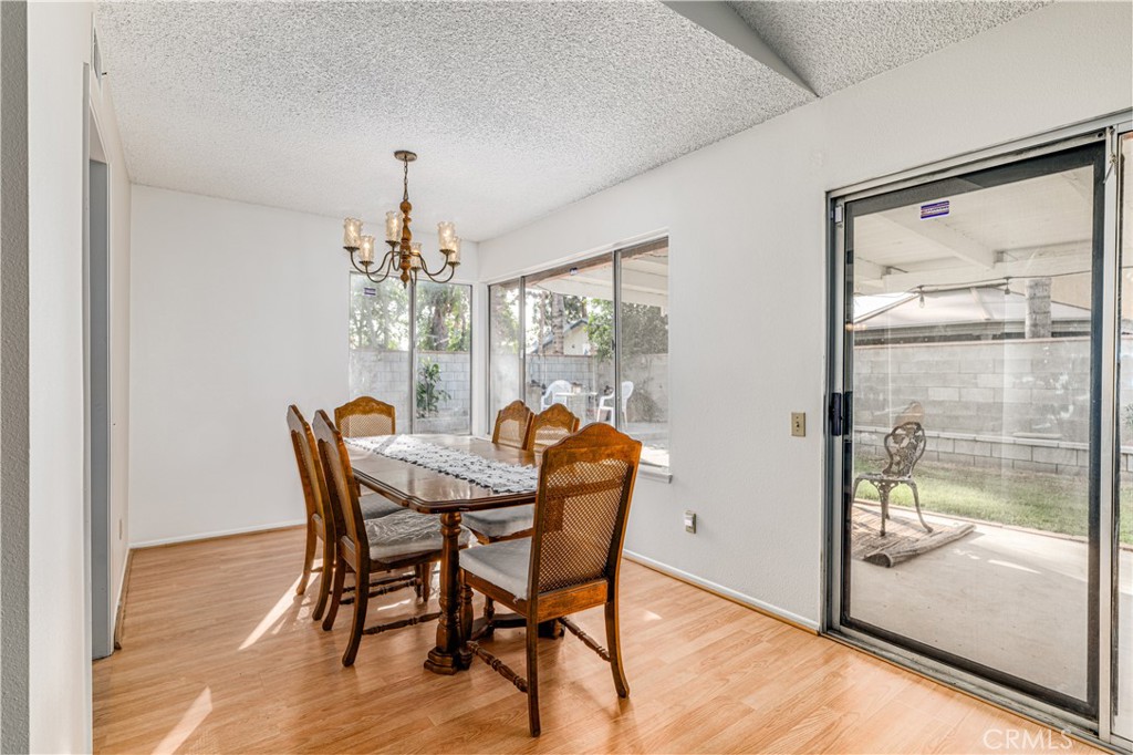 11261 Wayfield Road Riverside, CA 92505 - Photo 14 of 50 Dining Room